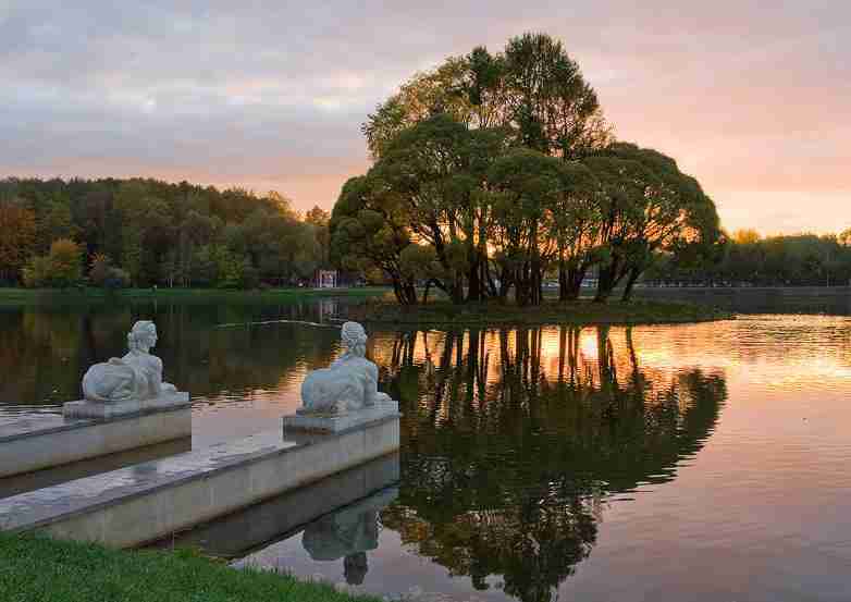 罗定职业技术学院校花龙乐柠